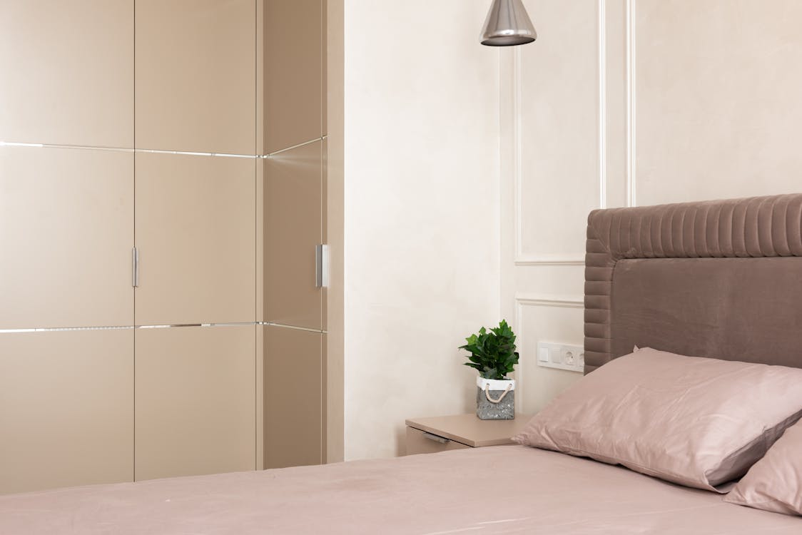 7 Organic Modern Living Room Trends Taking Over 2026